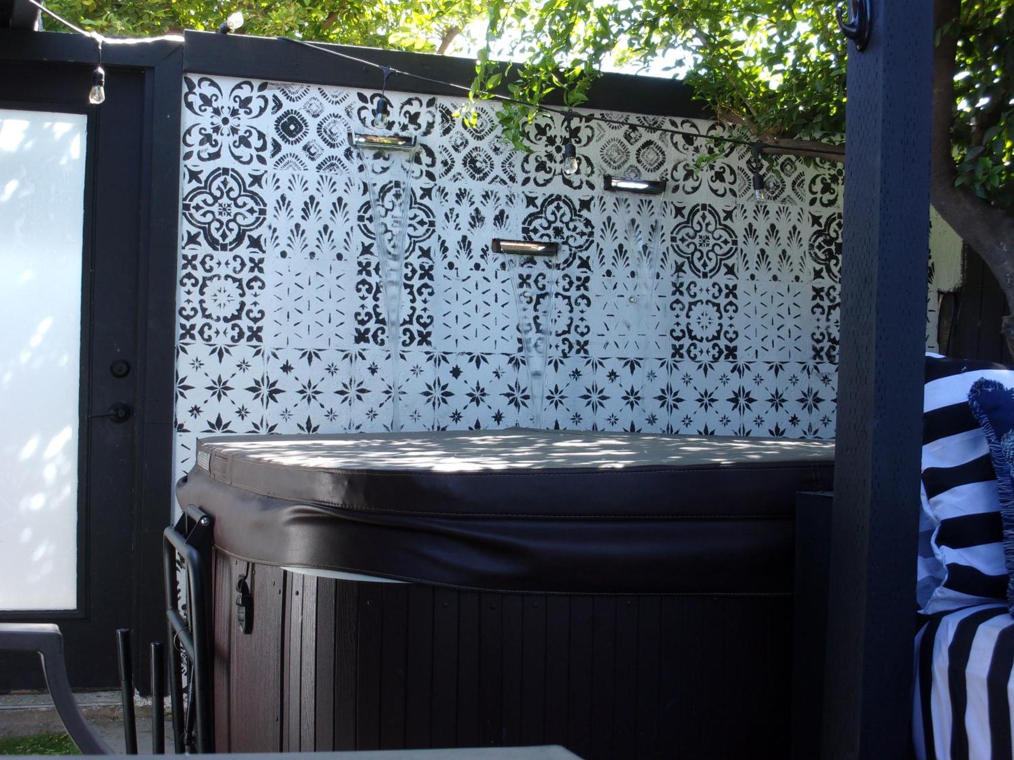 Updated Dwntwn 2Bd Twnhse W/Hot Tub& Private Patio ปาล์มสปริงส์ ภายนอก รูปภาพ