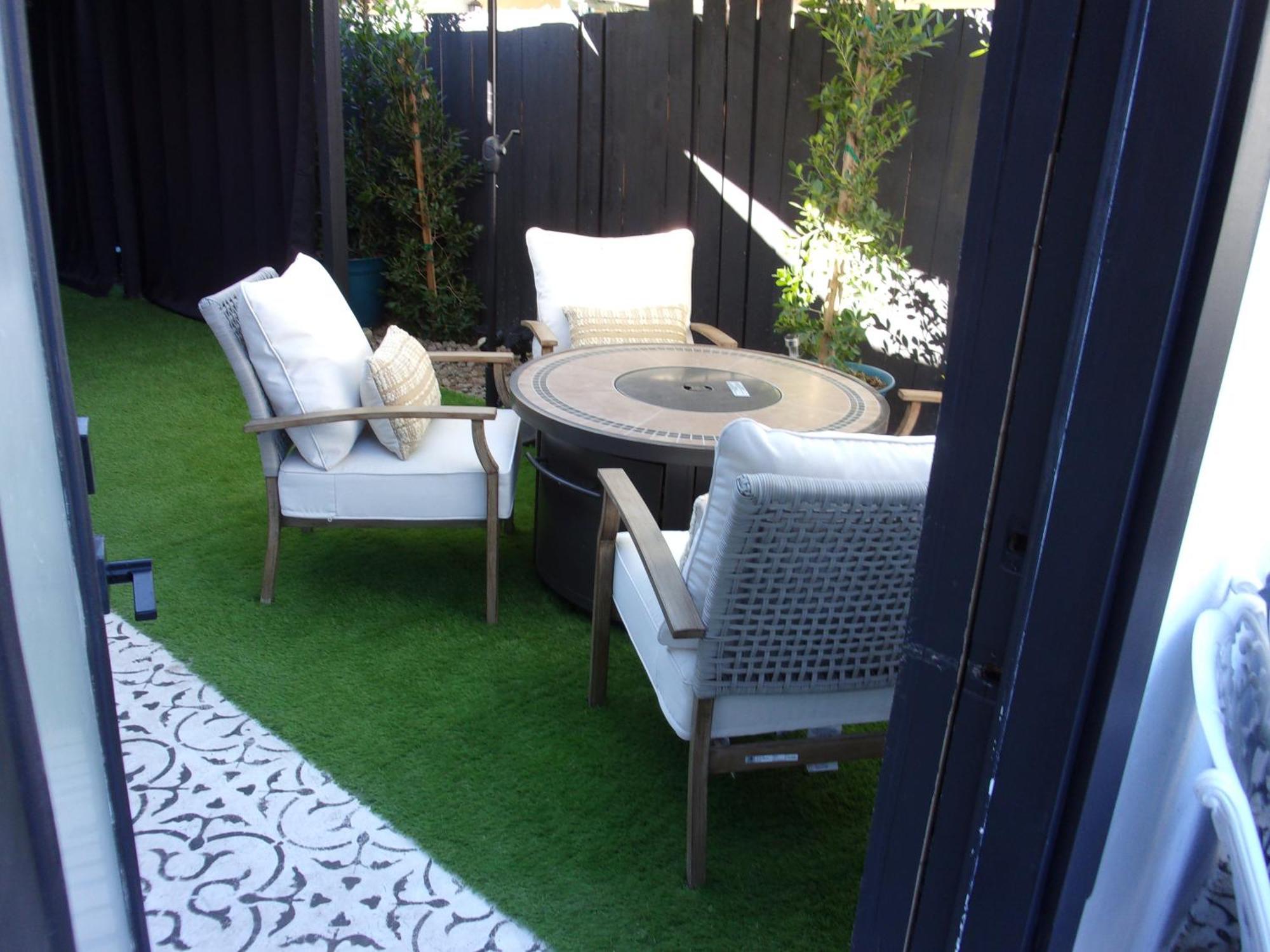 Updated Dwntwn 2Bd Twnhse W/Hot Tub& Private Patio ปาล์มสปริงส์ ภายนอก รูปภาพ